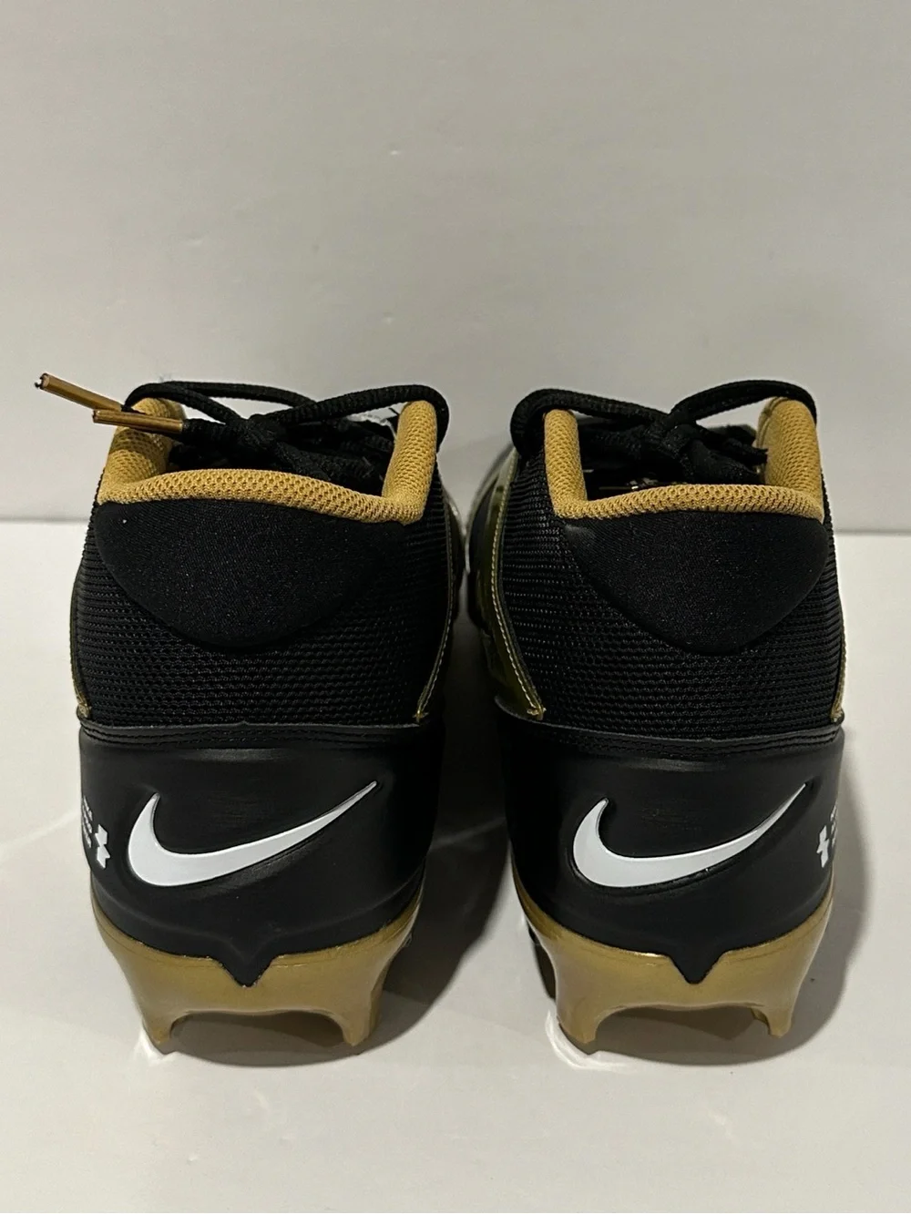 Nike Alpha Menace 4 Pro 'Black Gold' Football Cleats (FD7037-003) Sz: 13